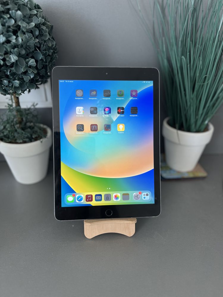 Apple iPad 6th 32gb 2018 9.7 space gray ідеал планшет з гарантією