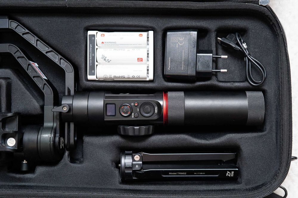 Gimbal Zhiyun Crane 2 używany w bardzo dobrym stanie + nowe aku