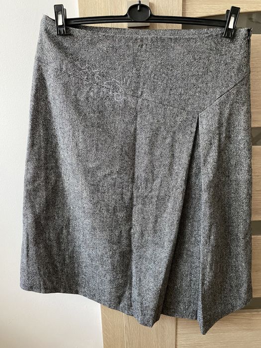 Nowa wełniana spódnica Top Secret