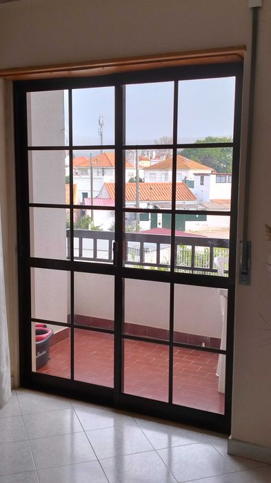 Janela  aluminium castanho