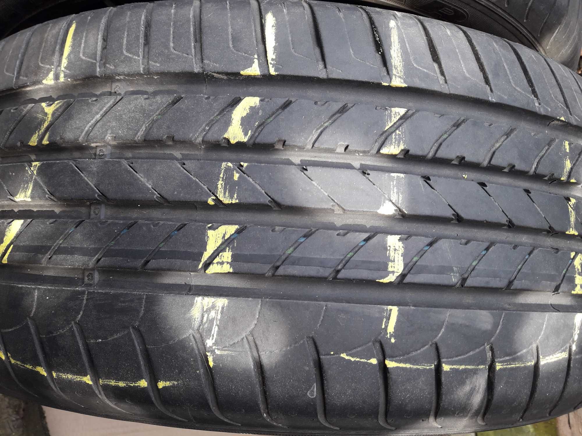 Автошини Goodyear EfficientGrip 205/50/R17