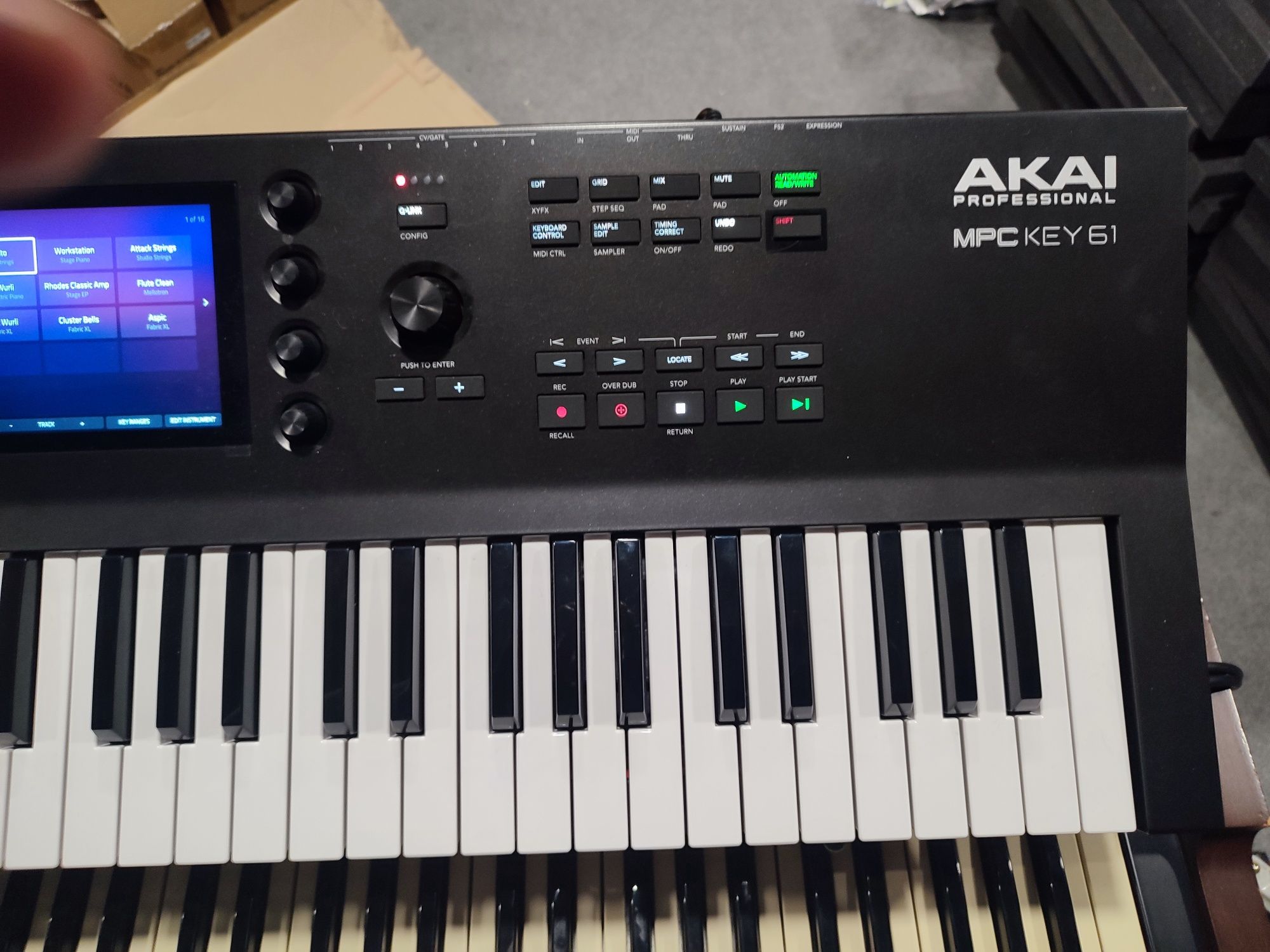 Akai mpc 61 workstation