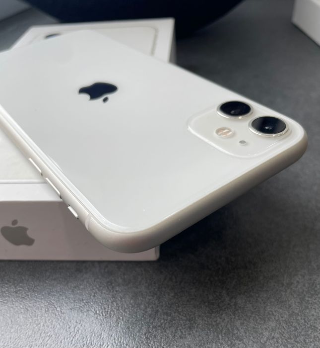 iPhone 11 128GB White Neverlock
