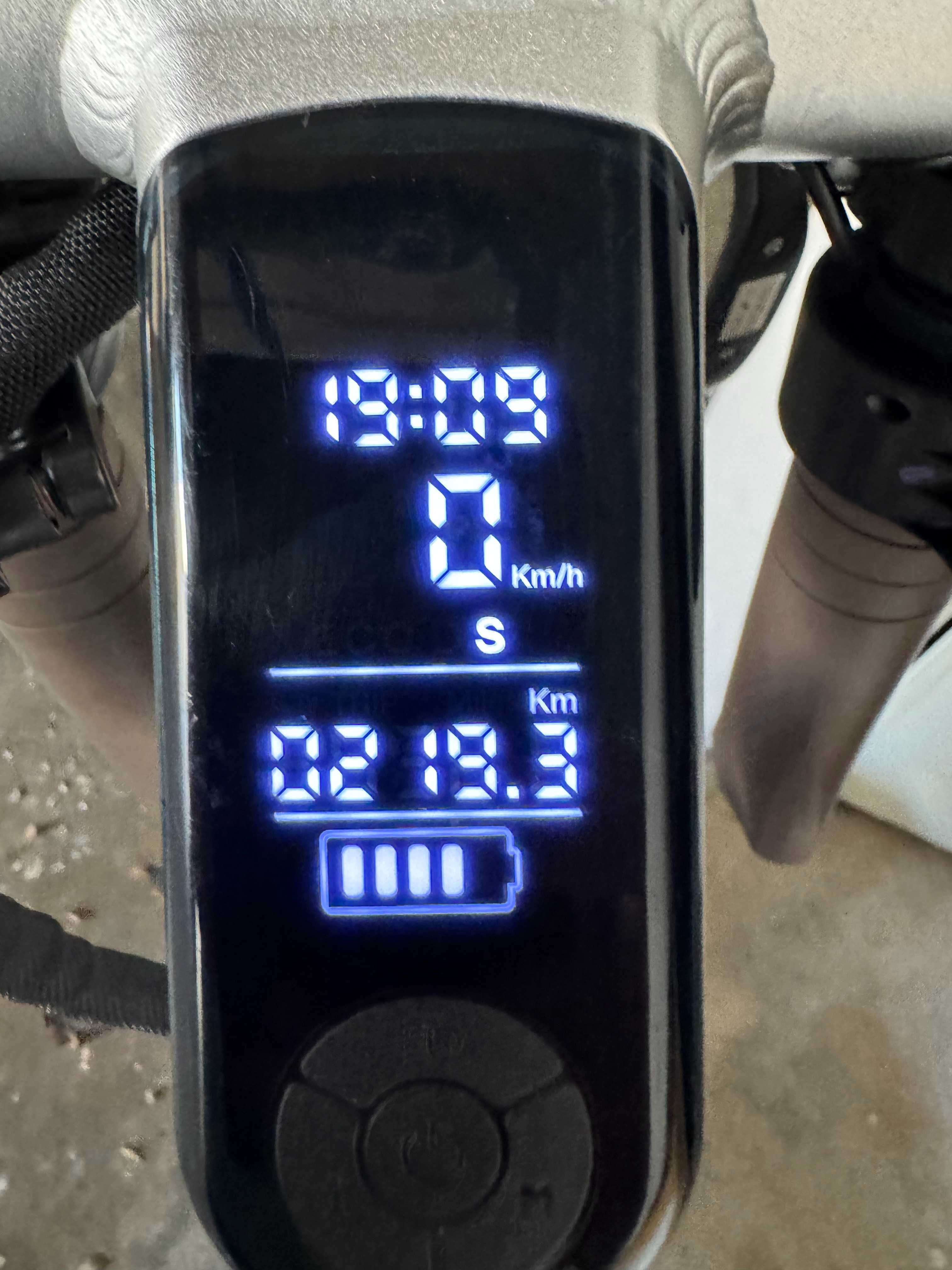 Trotinete DECATHLON R900E