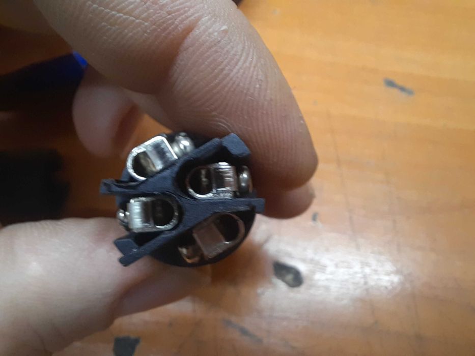 Штекер та розєм акустичний Спікон SpeakON 4-pin