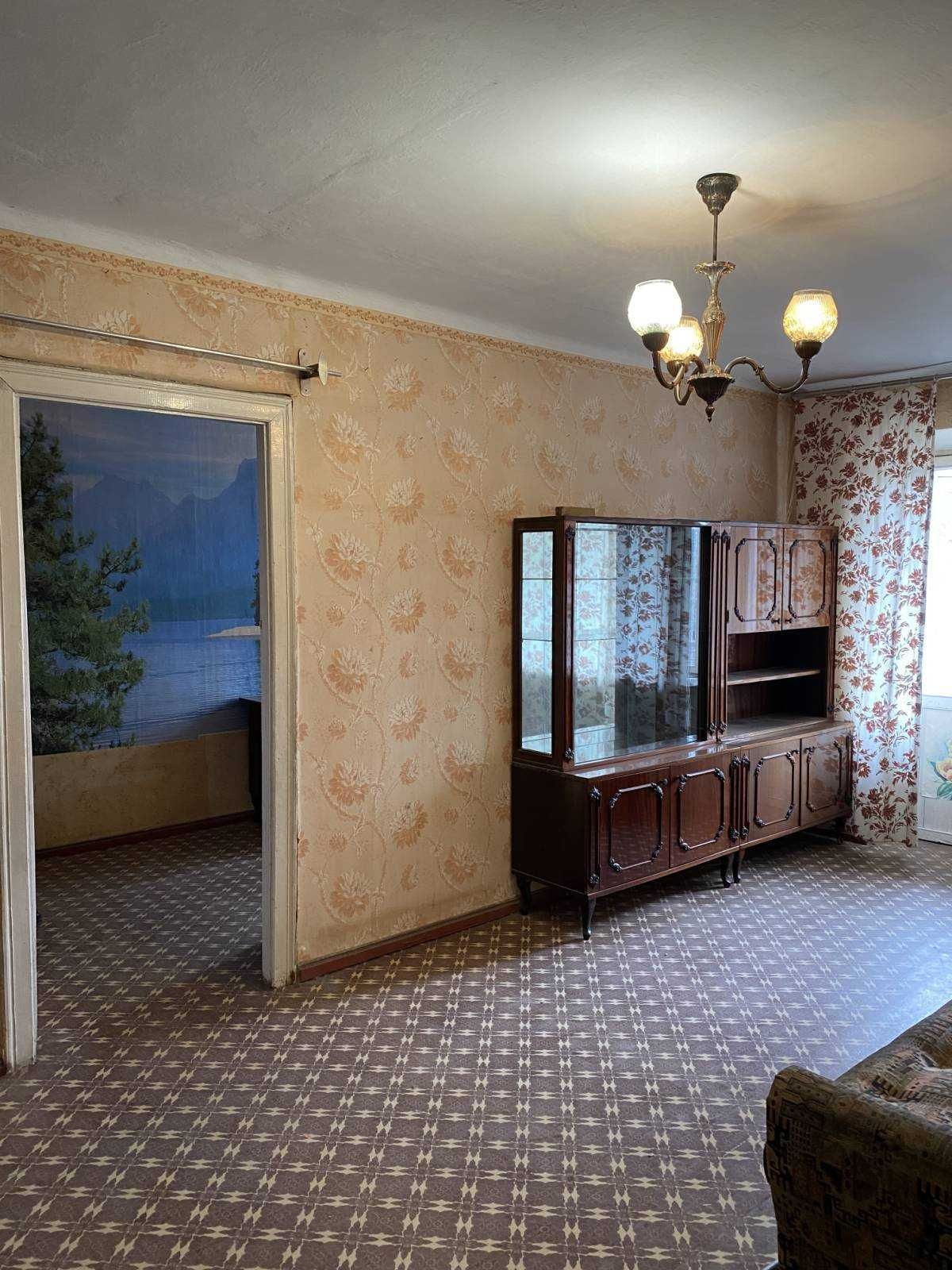 Продам 2 комнатную квартиру пр. Шевченка