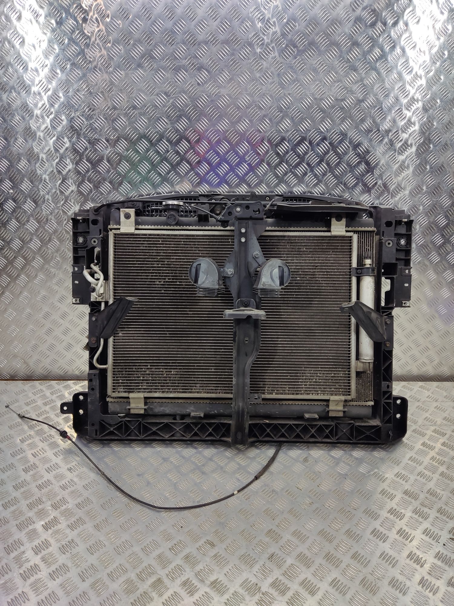 Касета радіаторів в зборі на Nissan pathfinder R52 2013+