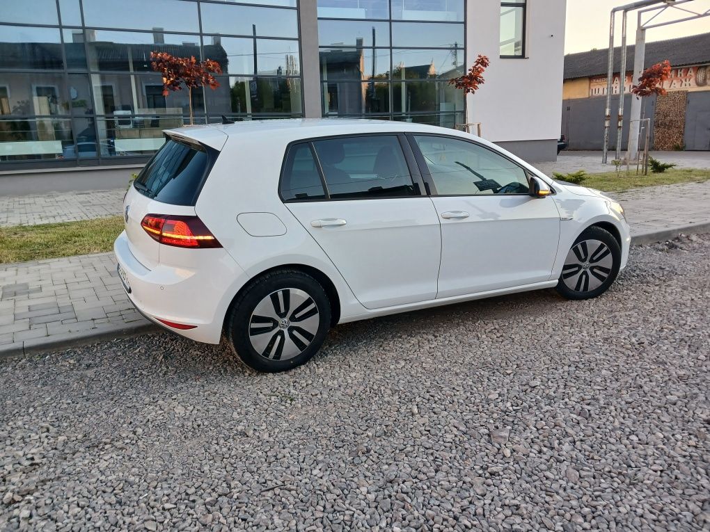 Volgswagen  E Golf