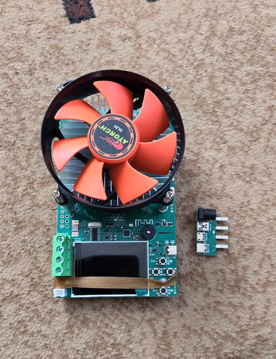 Тестер ємності акумулятора