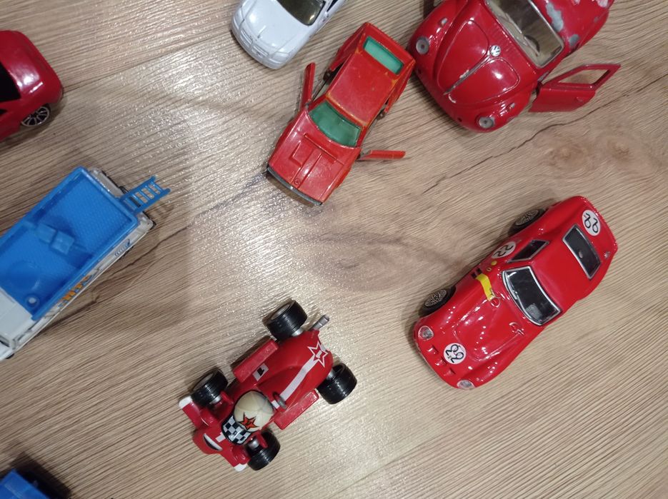 Продам   машинки