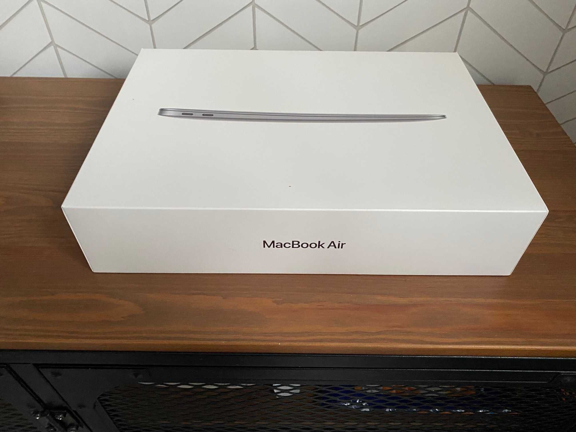 Apple Macbook Air 13 SSD 512GB + IDEAŁ + DODATKI!