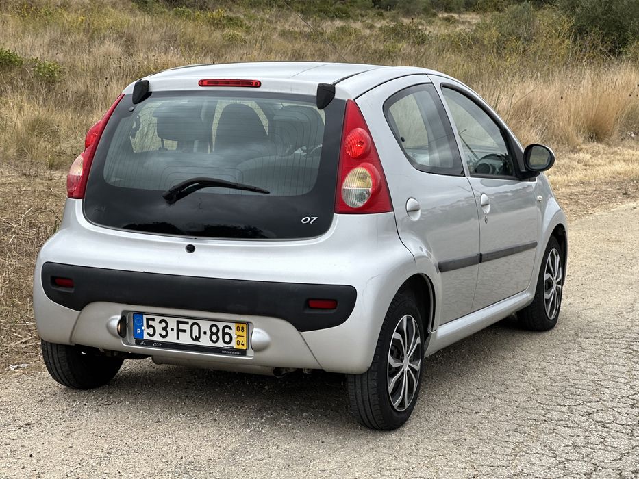 Peugeot 107 1.0 - Em muito bom estado