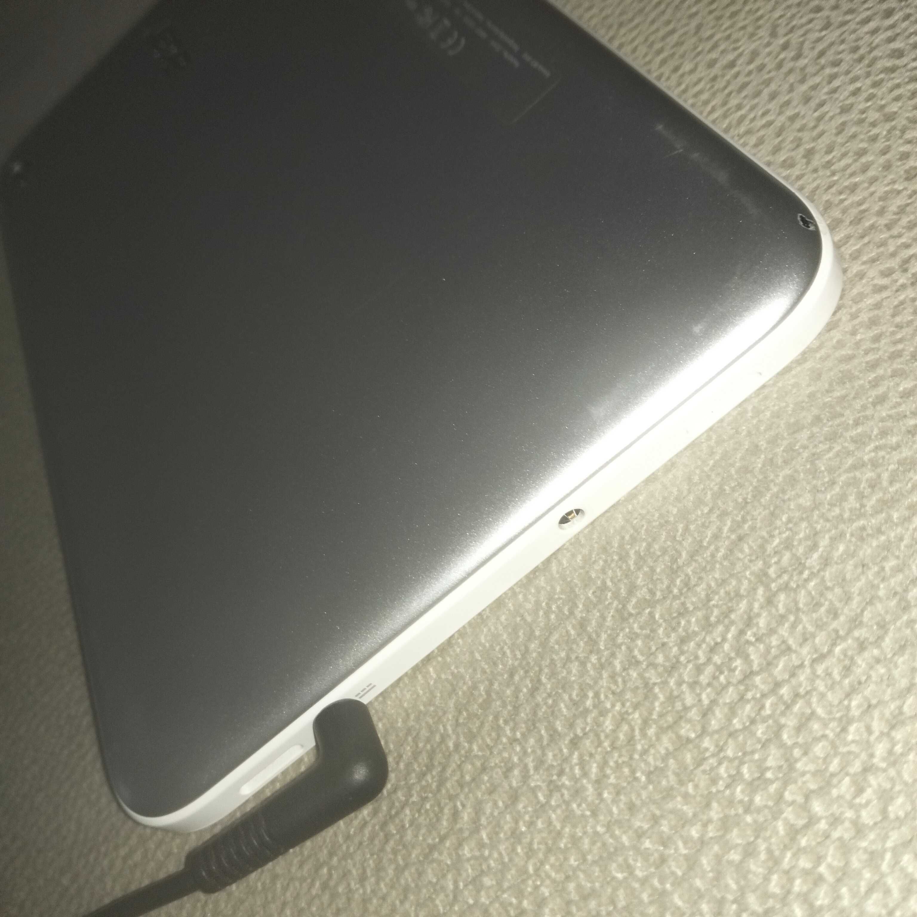 Acer iconia w3-810
