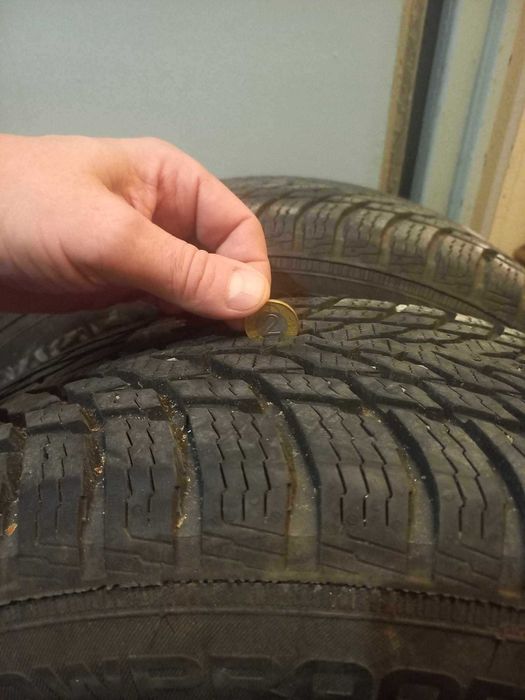 Para opon zimowych z 2021 roku + jedna w gratisie! 185/65 R15