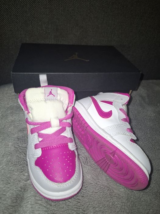 Buciki Nike Jordan dla dziewczynki r.21