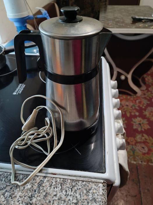 Гейзерна нержавійна електро кофеварка 1 литр