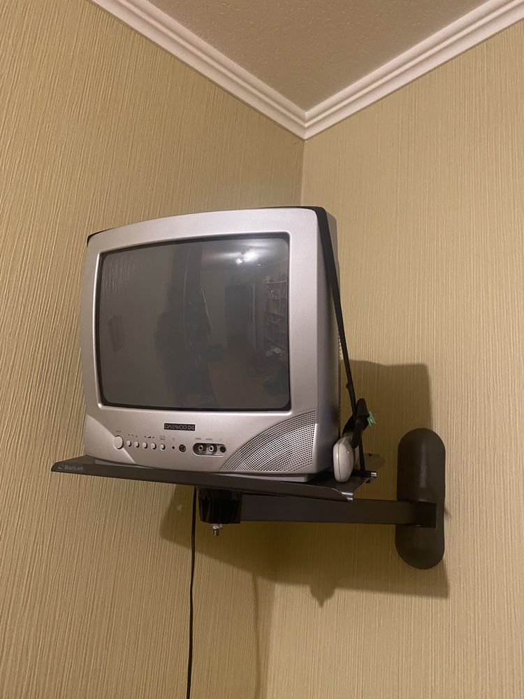 Телевізор чорно-білий малий