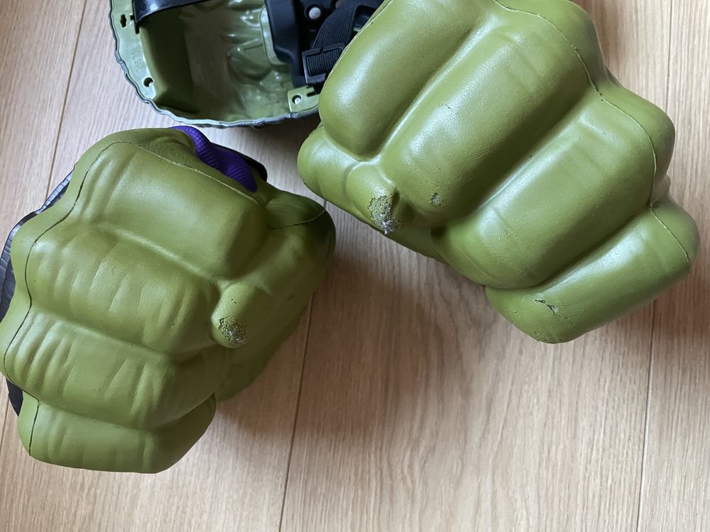 Maska HuLK ruchoma + rekawice z dzwiekiem