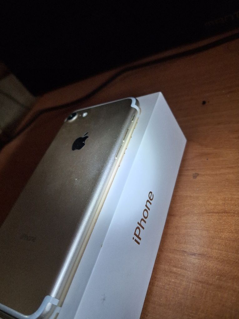 IPhone 7 128GB bez blokad