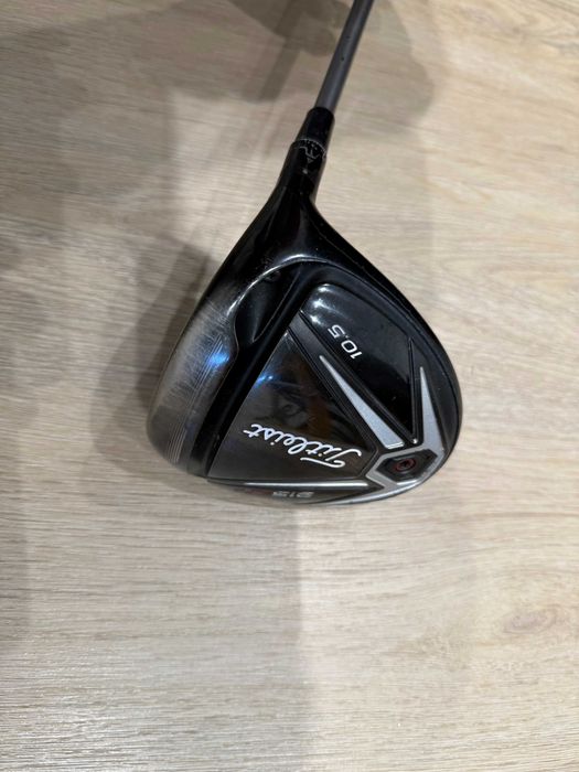 Driver Titleist 915D2 10.5º + Shaft Premium Diamana