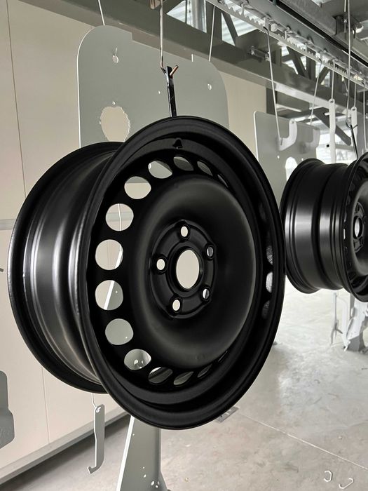 Renowacja felg ciężarowych TIR piaskowanie i malowanie proszkowe