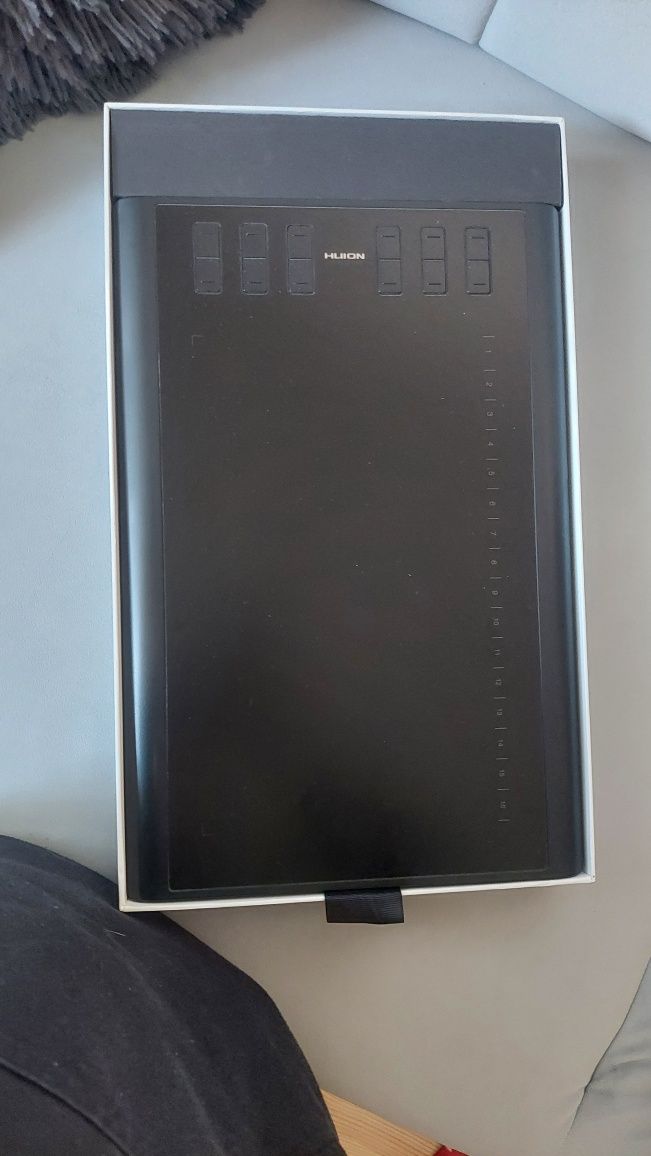 Tablet graficzny HUION 1060PLUS