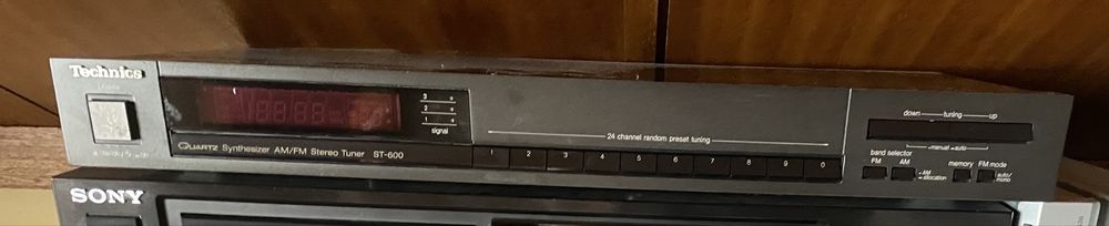 Technics ST-600 Quartz Synthesizer AM/FM Stereo Tuner – Vintage Hi-Fi