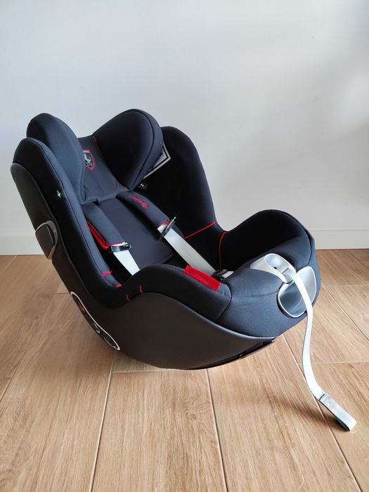 Fotelik Cybex Sirona Z i-Size Ferrari Victory Black