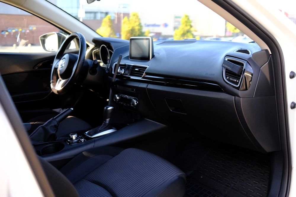 Продам Mazda 3 2016 року 74тис пробіг