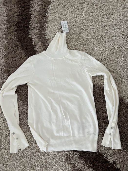 Продам свитер GUESS