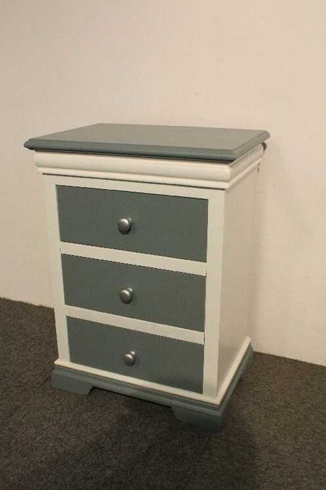 komoda 3 szuflady,po renowacji ,biało-szara