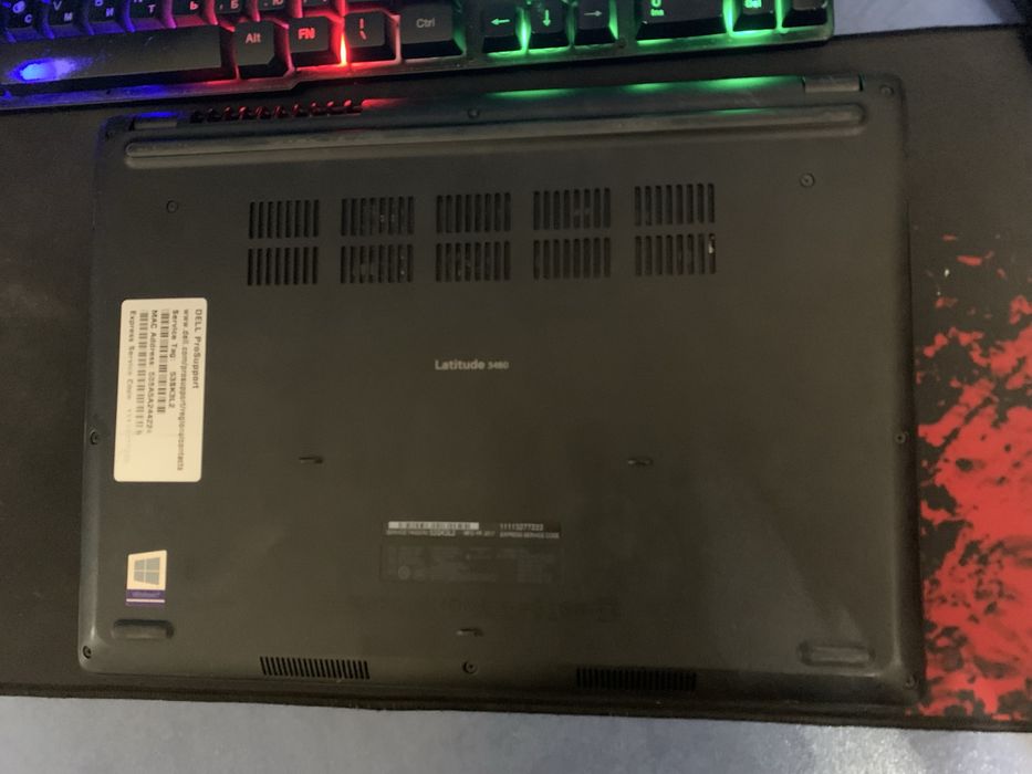 Dell Latitude 3480 14" Full HD / i5-7200U / 0GB RAM / 0GB SSD.