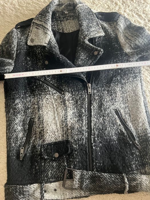 Materiałowa ramoneska