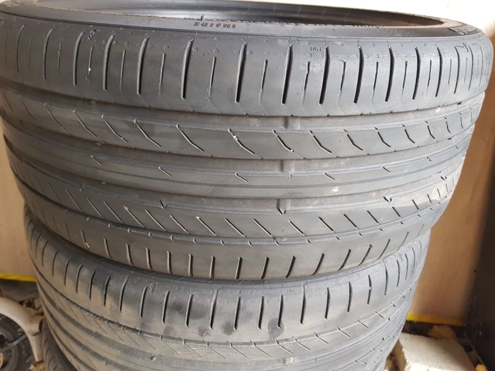 Komplet opony samochodowe 225x40x18