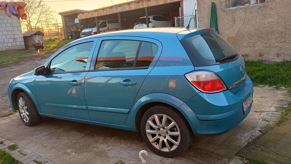Sprzedam Opel Astra h 1.8 w gazie 125 km