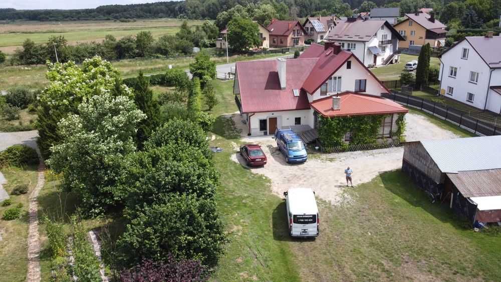 Dom wolnostojący w spokojnej okolicy – okazja!