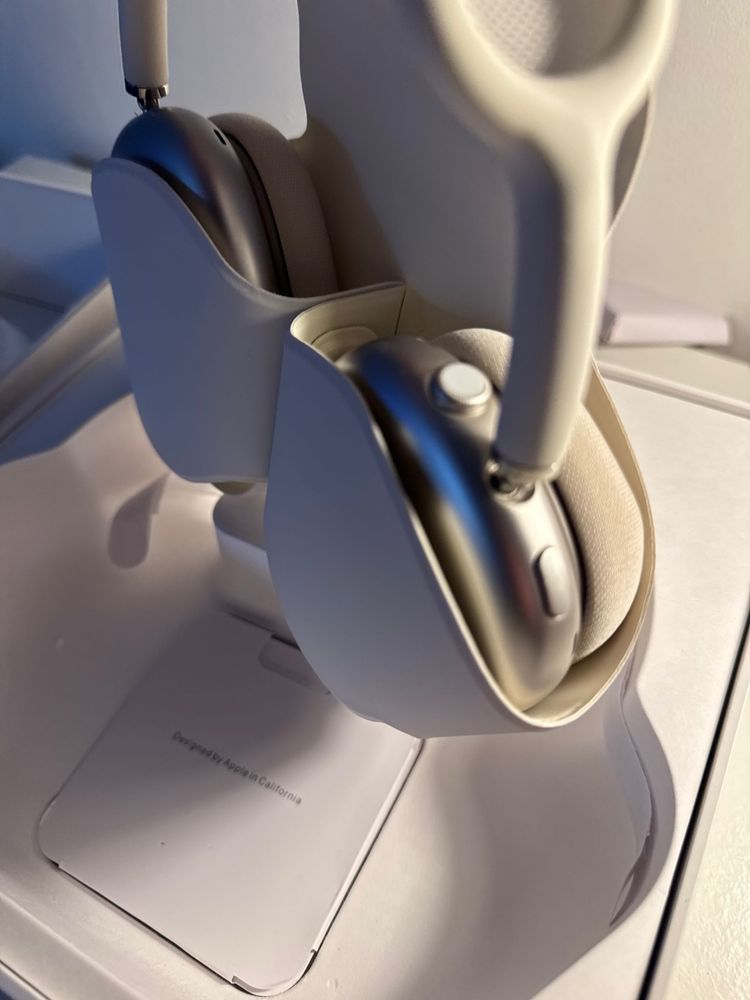 Airpods Max tipo-C disponível