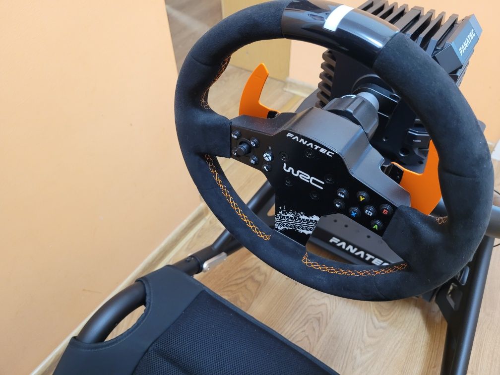 Fanatec cls dd 8nm, kierownica, pedały + kokpit