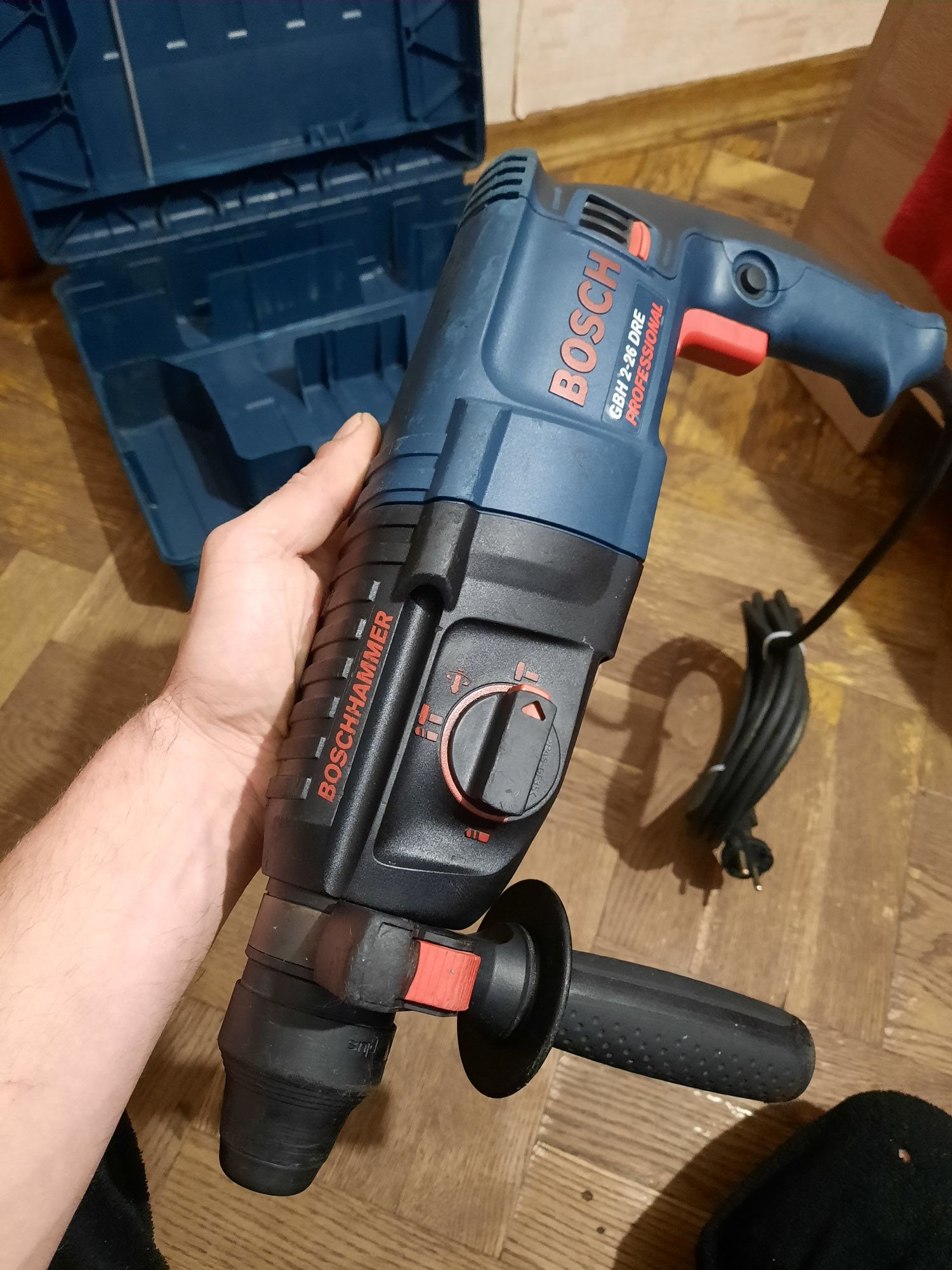 100% оригінал!!Перфоратор Bosch GBH 2-26 DRE,800вт,2.7дж