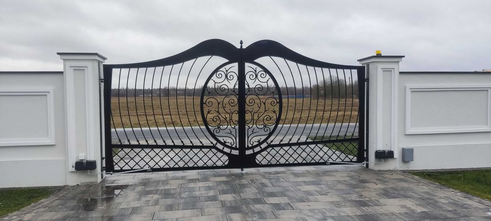 Napędy siłowniki automatyka do bram domofony wideodomofony