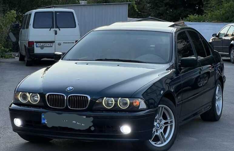 Пасажирські перевезення 4-7-11-12 місць,оренда MERCEDES S-E-Cклас BMW5