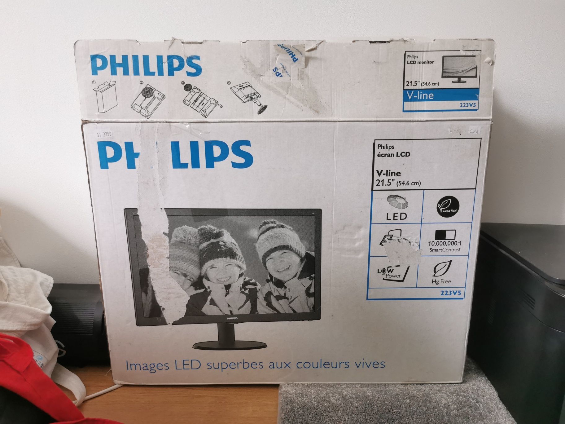 Monitor FULL HD Philips 21.5" + adapter VGA - HDMI