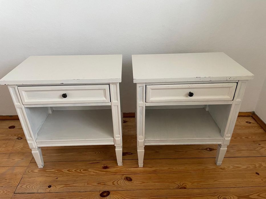 Szafki nocne drewniane