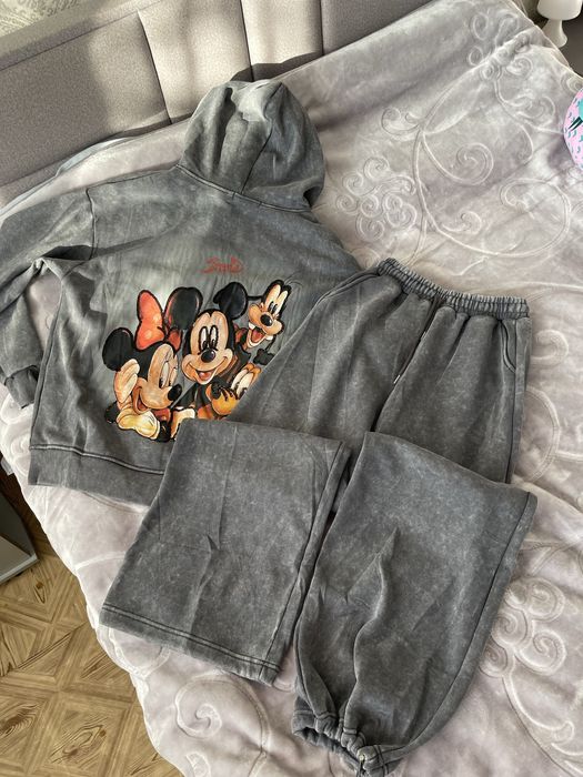 Новий спортивний костюмкостюм для прогулянок хл