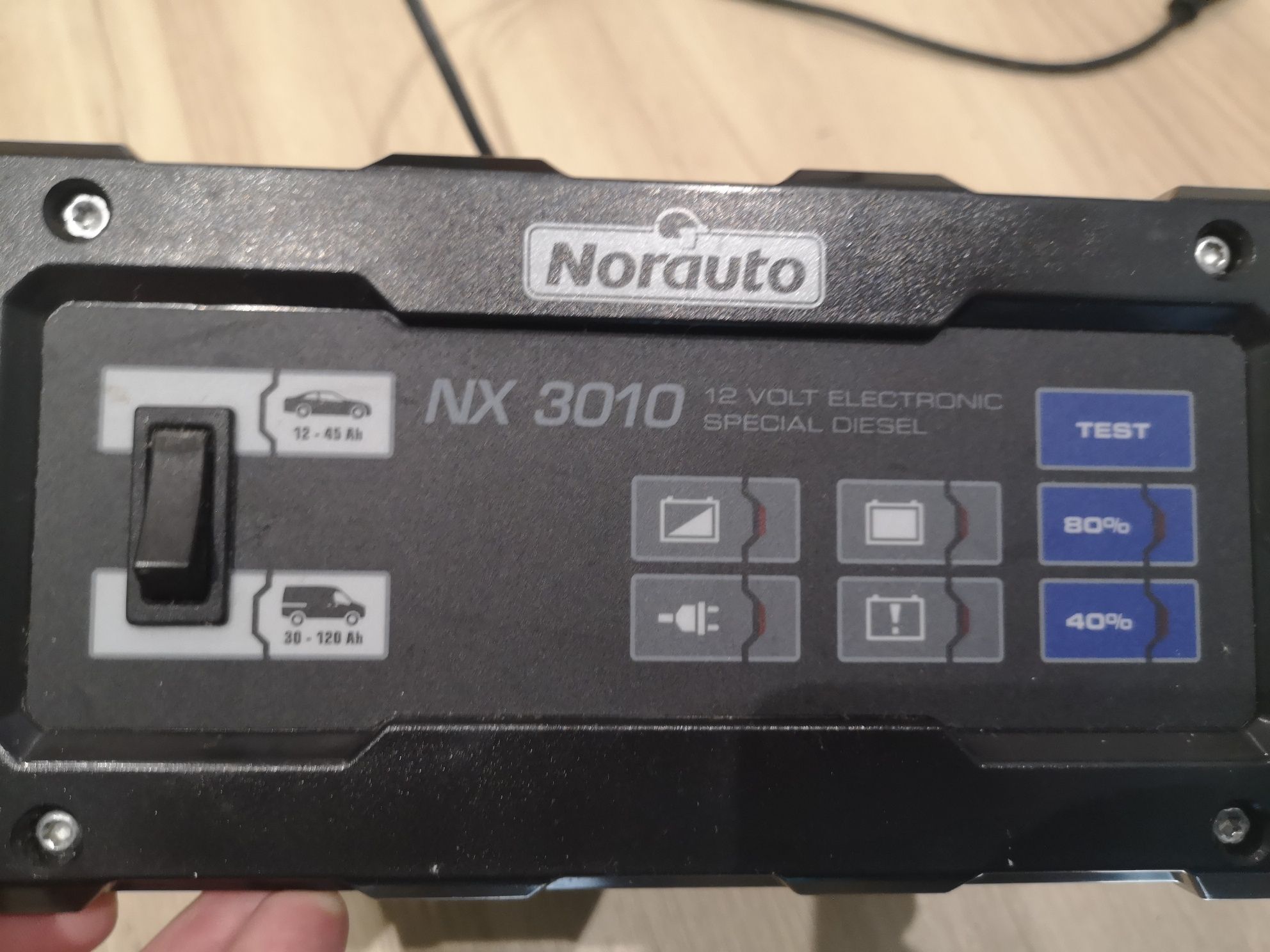 Norauto NX3010 - Carregador de Baterias