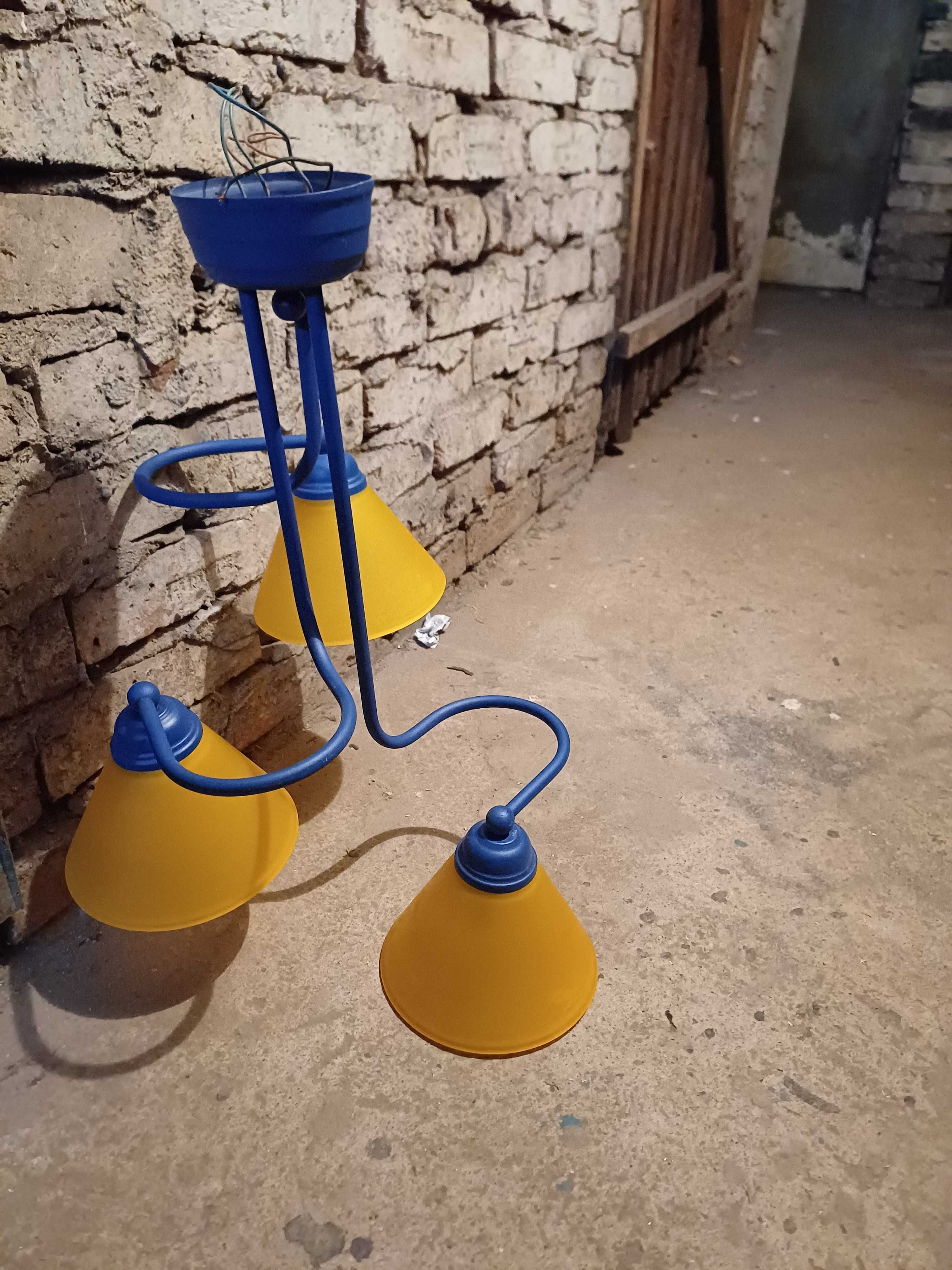 Żyrandol sprawny