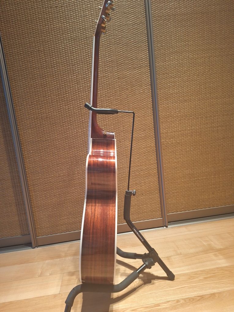 Gitara Taylor 815 CE Jumbo z futerałem