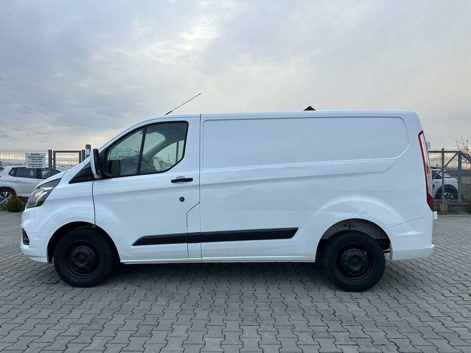 Ford Transit Custom 2022 rok