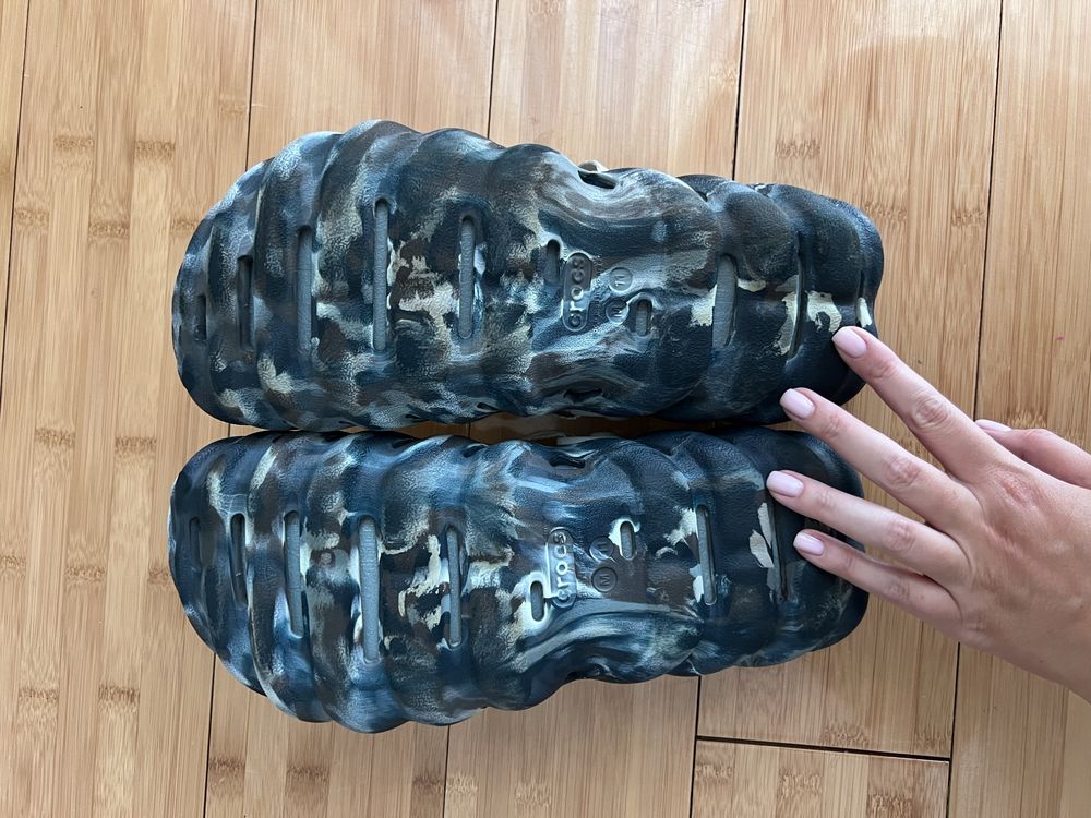 Продам Чоловічі Crocs