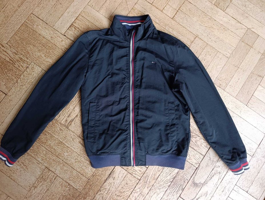 Tommy Hilfiger piękną kurtka męska lekka rozmiar L czarna